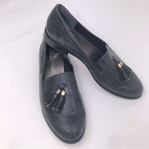 Ros Hommerson DIXIE  Tassel Loafer in Charcoal Iguana Print Leather